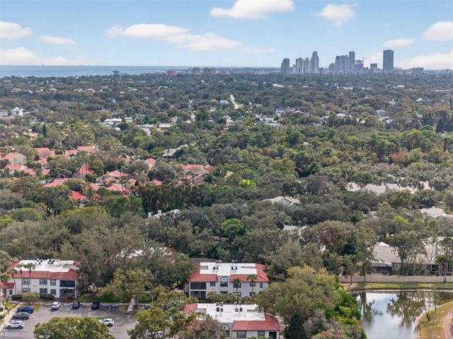 484 SANTA CRUZ PLACE NE G, St Petersburg, FL 33703