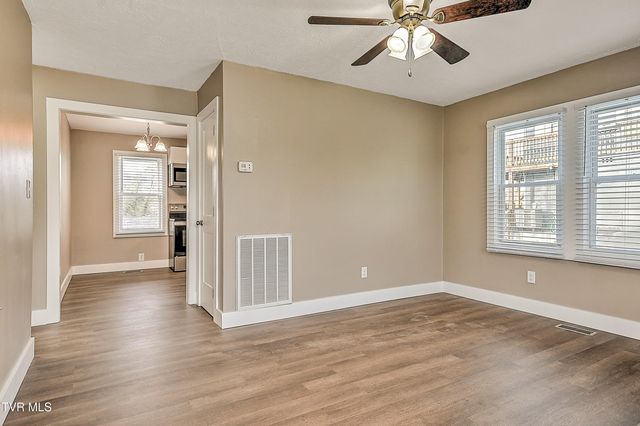 1921 Woodbine Street, Kingsport, TN 37660