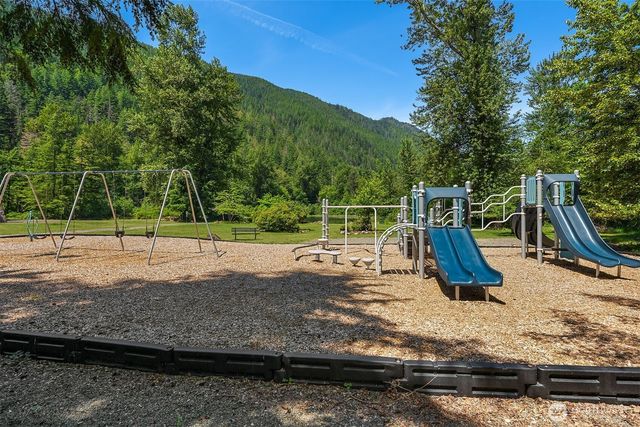 42300 SE 168th Court, North Bend, WA 98045