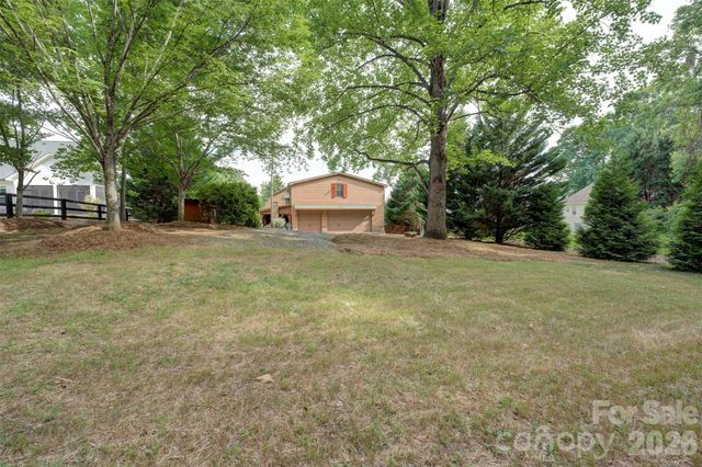 15425 E Rocky River Road, Davidson, NC 28036