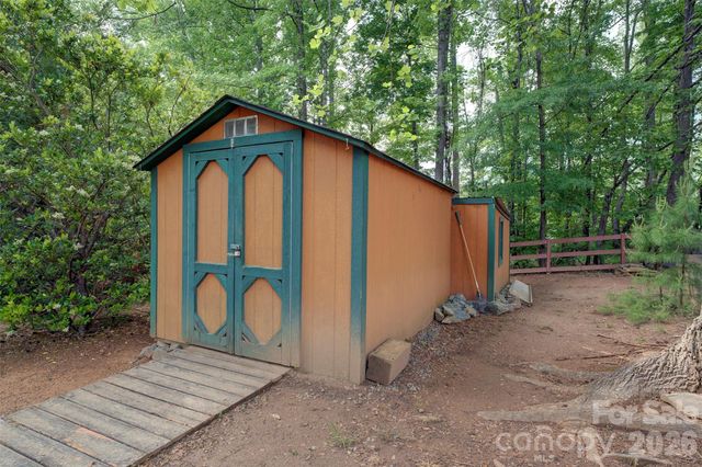 15425 E Rocky River Road, Davidson, NC 28036