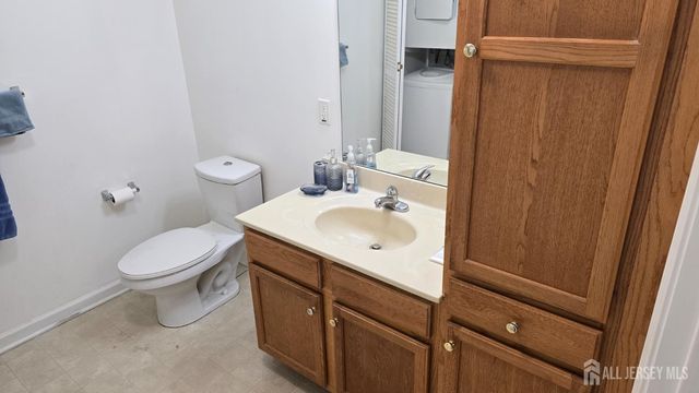 205 Liddle Avenue, Edison, NJ 08837