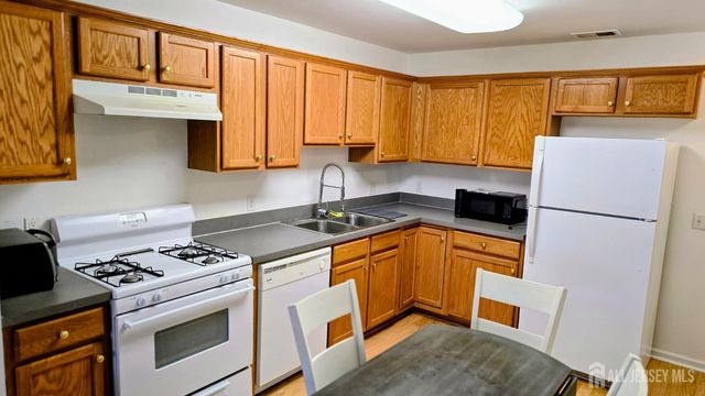 205 Liddle Avenue, Edison, NJ 08837