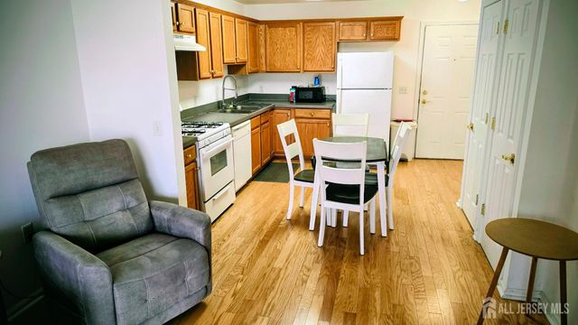 205 Liddle Avenue, Edison, NJ 08837