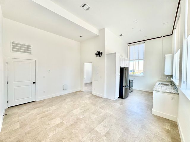 2102 Mechanic Street 102, Galveston, TX 77550