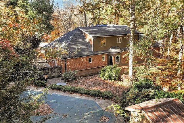 4570 Deep Creek Drive, Sugar Hill, GA 30518