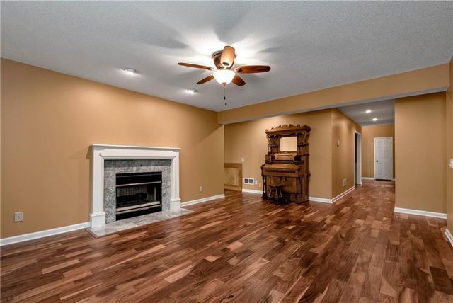 4570 Deep Creek Drive, Sugar Hill, GA 30518