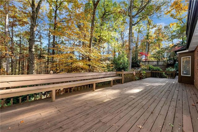 4570 Deep Creek Drive, Sugar Hill, GA 30518