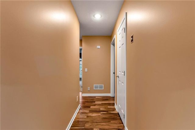 4570 Deep Creek Drive, Sugar Hill, GA 30518