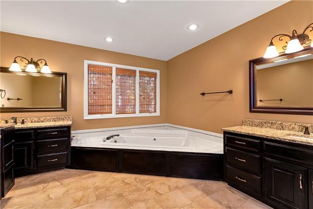 4570 Deep Creek Drive, Sugar Hill, GA 30518