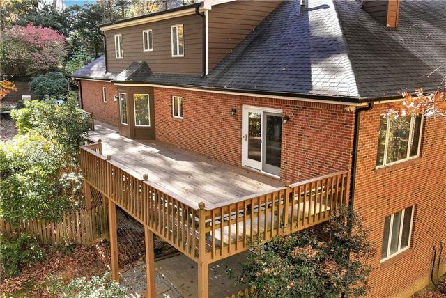 4570 Deep Creek Drive, Sugar Hill, GA 30518