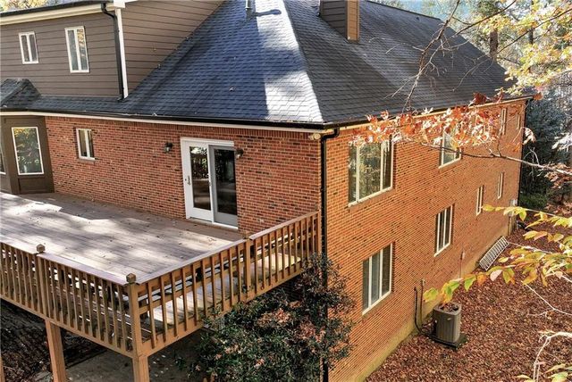 4570 Deep Creek Drive, Sugar Hill, GA 30518