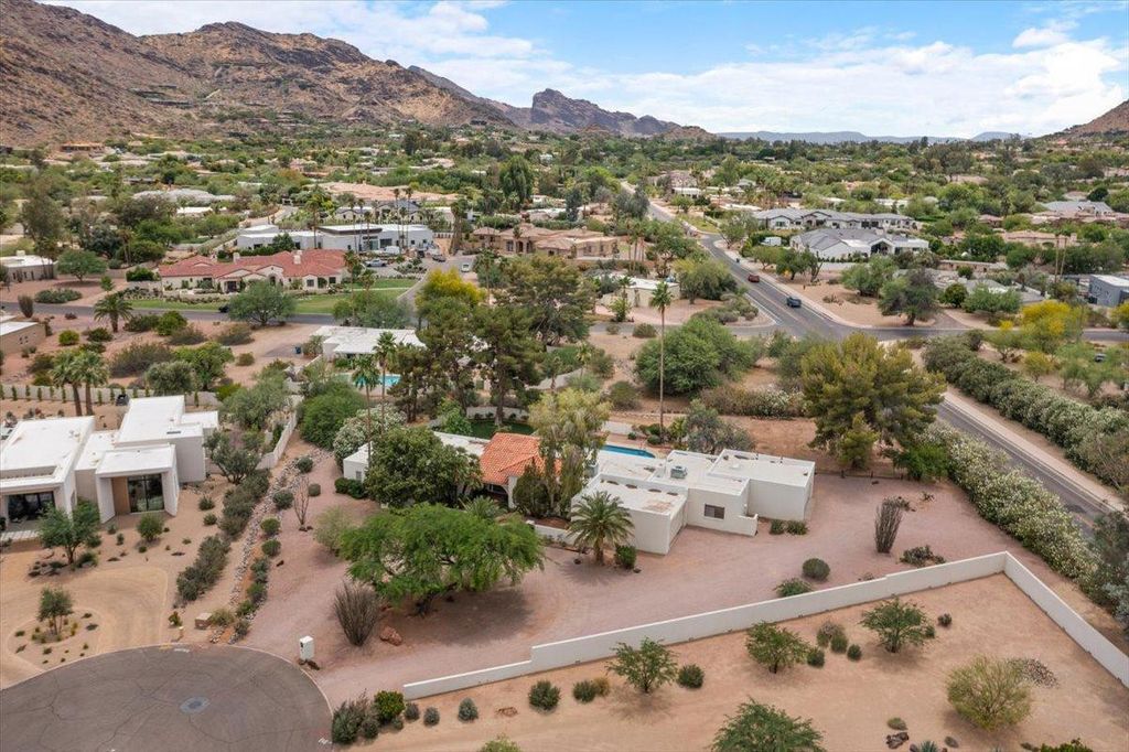 5209 E Via Buena Vista, Paradise Valley, AZ 85253