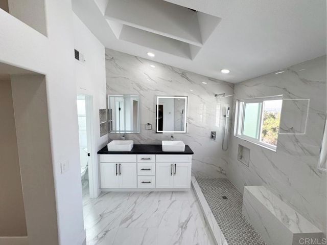 2030 San Remo Drive, Oceanside, CA 92056