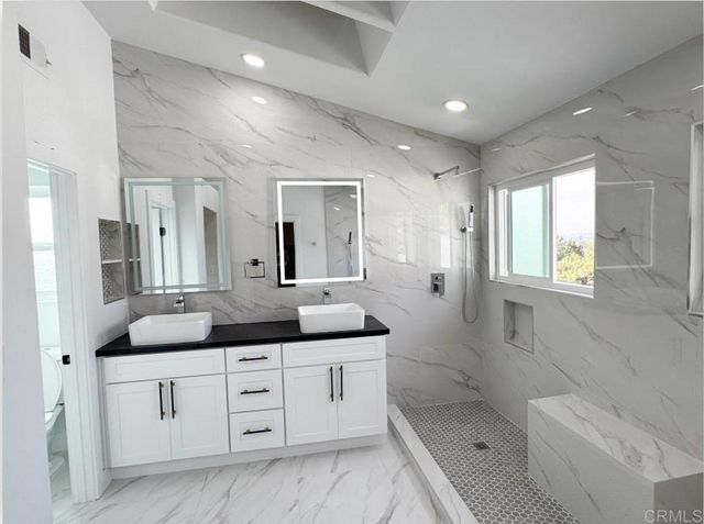 2030 San Remo Drive, Oceanside, CA 92056