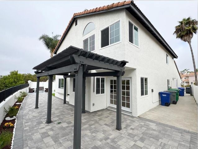 2030 San Remo Drive, Oceanside, CA 92056