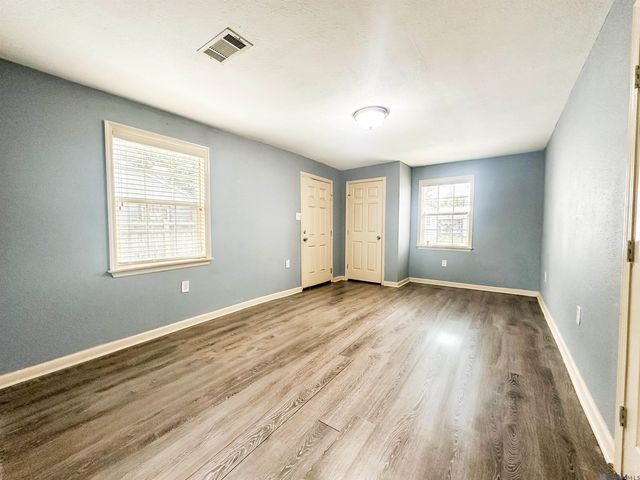 3765 Webb Dr, Baton Rouge, LA 70805