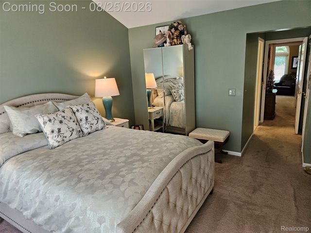 20578 Hillsboro Drive, Macomb Township, MI 48044