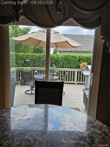 20578 Hillsboro Drive, Macomb Township, MI 48044