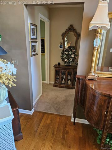 20578 Hillsboro Drive, Macomb Township, MI 48044