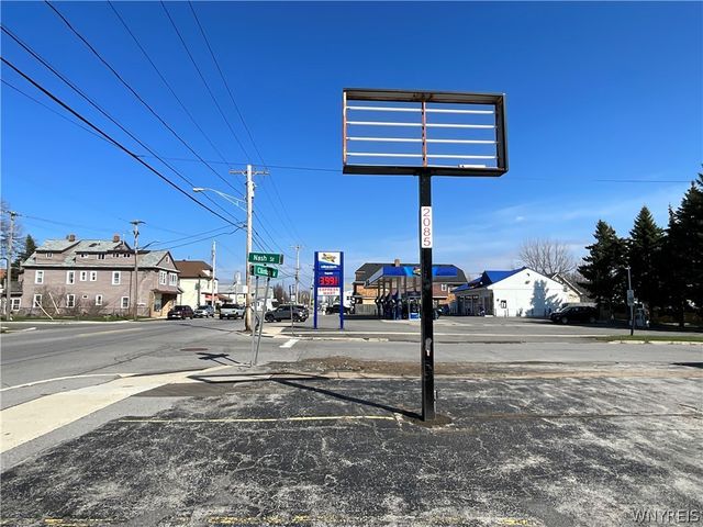 2085 Clinton Street, West Seneca, NY 14206