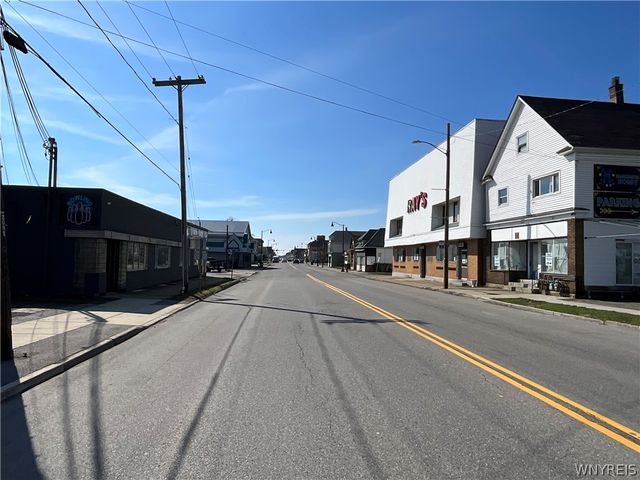 2085 Clinton Street, West Seneca, NY 14206