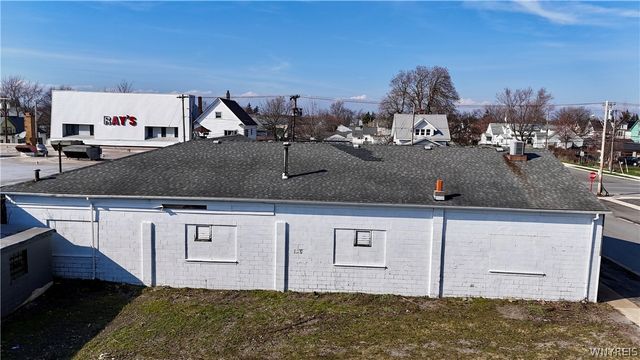 2085 Clinton Street, West Seneca, NY 14206