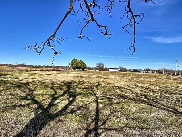 1998 W Allen Road, Tahlequah, OK 74464