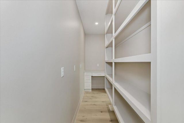 2610 N Wilderness Circle, Wichita, KS 67226