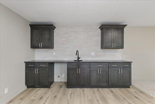 2610 N Wilderness Circle, Wichita, KS 67226