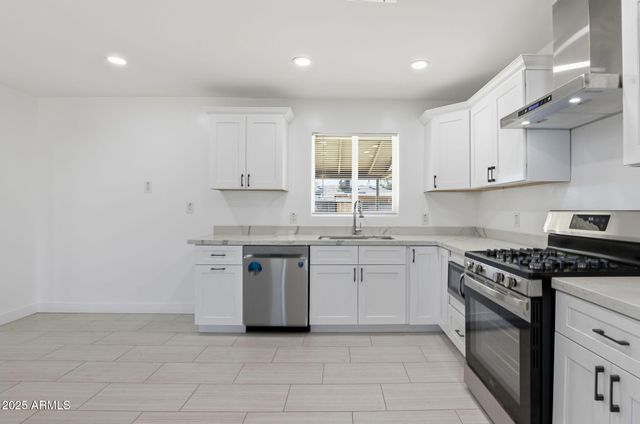 1915 W MISSOURI Avenue, Phoenix, AZ 85015