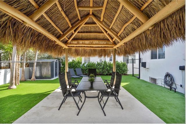 813 W 39th St 1, Miami Beach, FL 33140