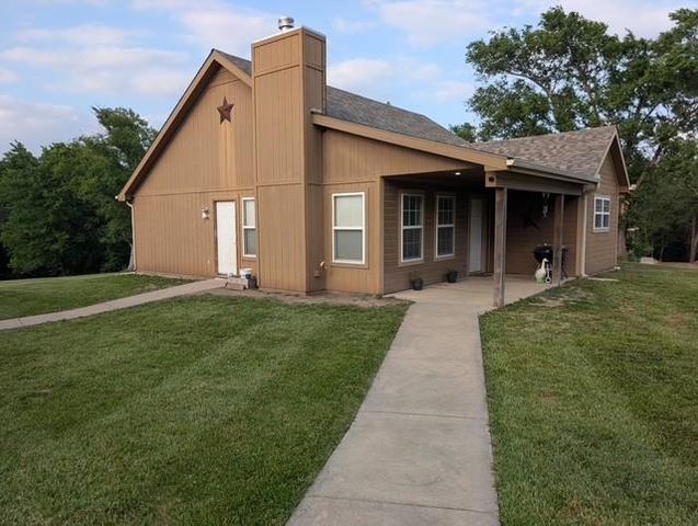 36202 E Truman Road, Oak Grove, MO 64075