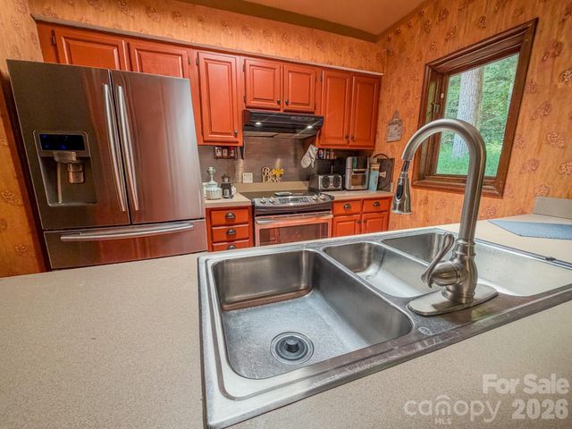 232 Island Creek Road, Lake Lure, NC 28746