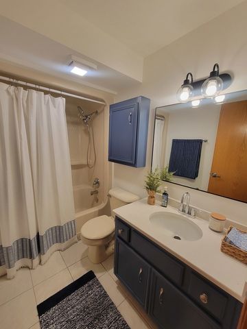 10418 S Keating Avenue 1A, Oak Lawn, IL 60453