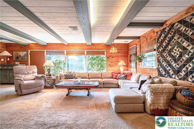 684 Pine Top Trail, Bethlehem City, PA 18017