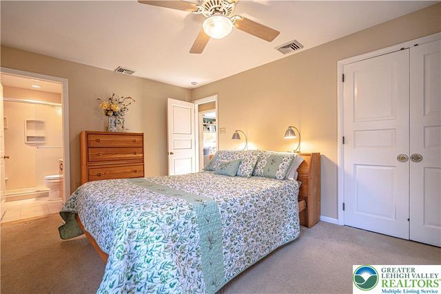 684 Pine Top Trail, Bethlehem City, PA 18017