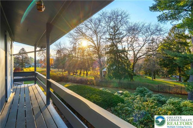 684 Pine Top Trail, Bethlehem City, PA 18017