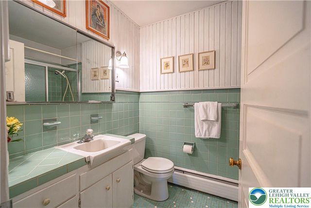 684 Pine Top Trail, Bethlehem City, PA 18017