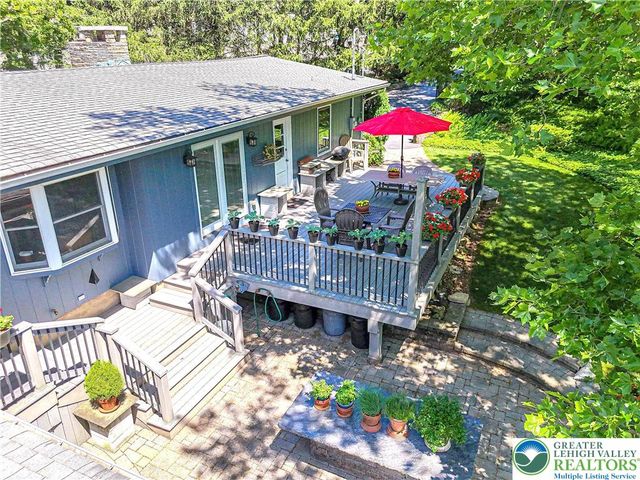 684 Pine Top Trail, Bethlehem City, PA 18017