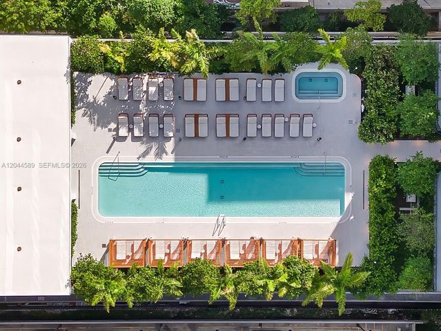 2678 Tigertail Avenue 1001, Miami, FL 33133