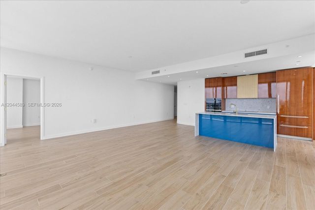 2678 Tigertail Avenue 1001, Miami, FL 33133