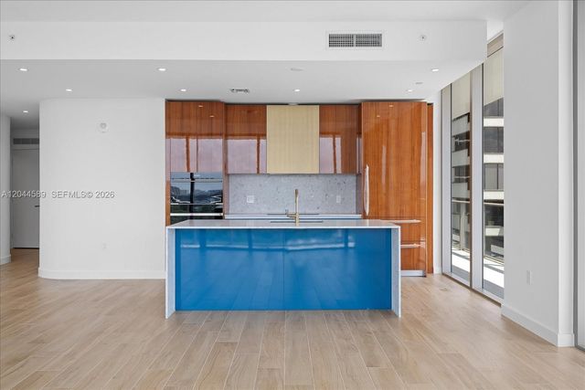 2678 Tigertail Avenue 1001, Miami, FL 33133