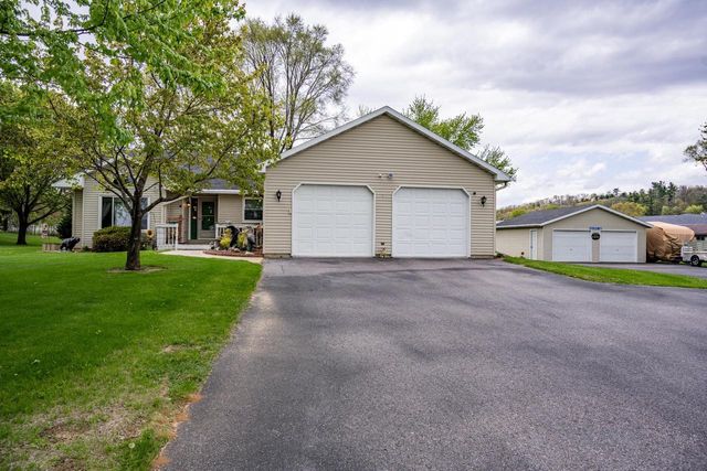 E6649 Fawn Valley Drive, Reedsburg, WI 53959