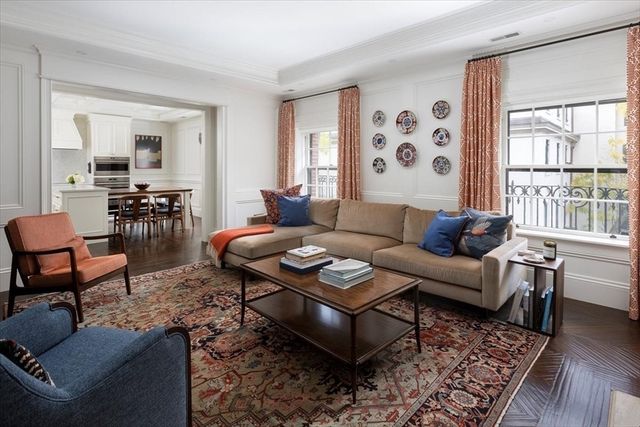 142 Chestnut St 8-9, Boston, MA 02108