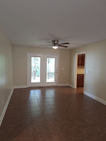 38 Murray Lake Dr, Winchester, TN 37398