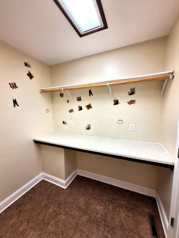 38 Murray Lake Dr, Winchester, TN 37398