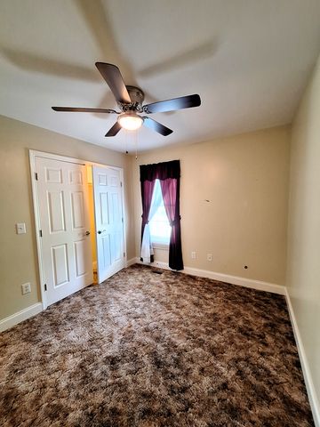 38 Murray Lake Dr, Winchester, TN 37398
