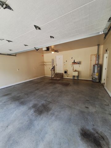 38 Murray Lake Dr, Winchester, TN 37398