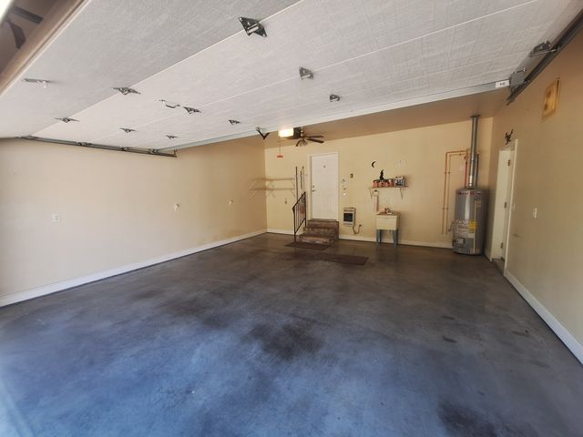 38 Murray Lake Dr, Winchester, TN 37398